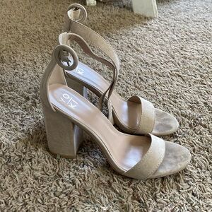 Women’s nude heels